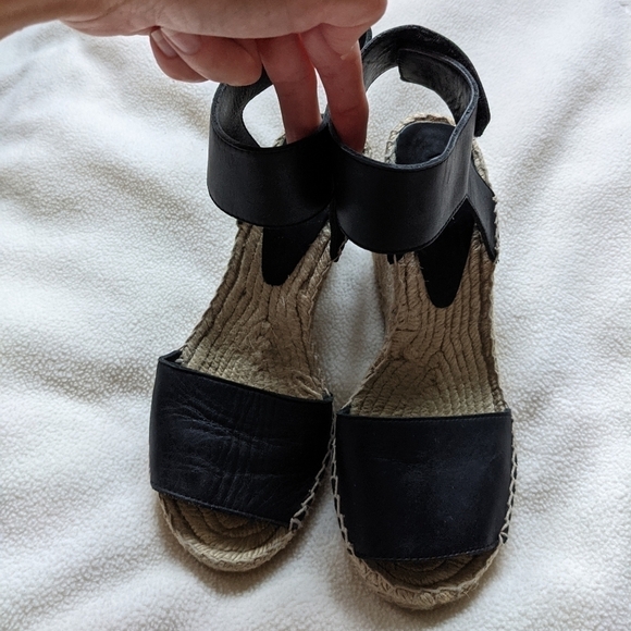 VINCE Sophie black leather wedge espadrille 7 - Picture 5 of 10